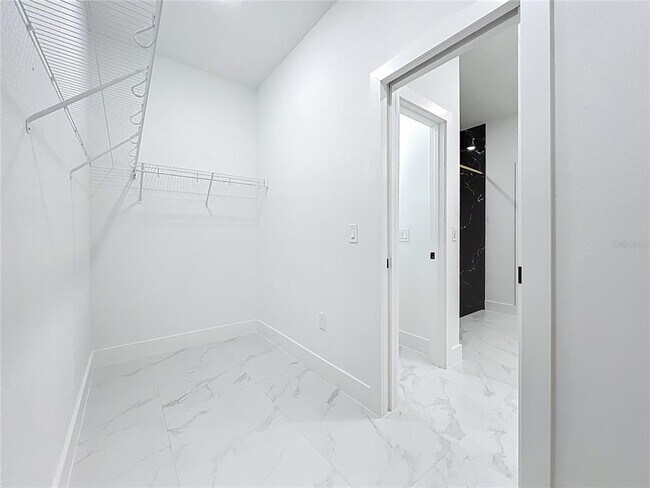 Building Photo - 780 Kangaroo Ct