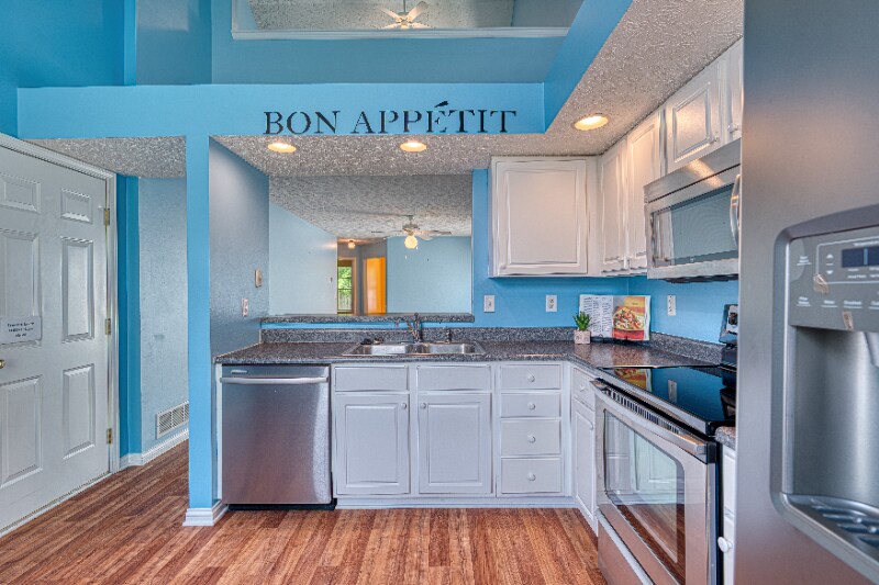 Building Photo - 5819 River Walk Cir