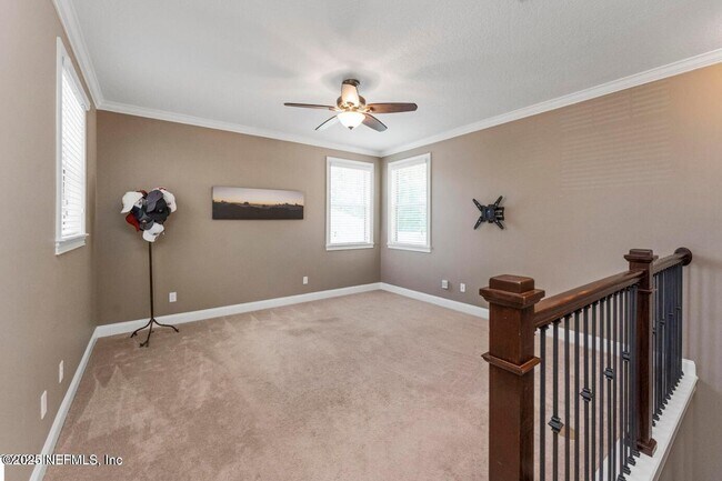Building Photo - 328 Howland Drive