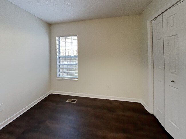 Building Photo - 1300 Georgetown Drive