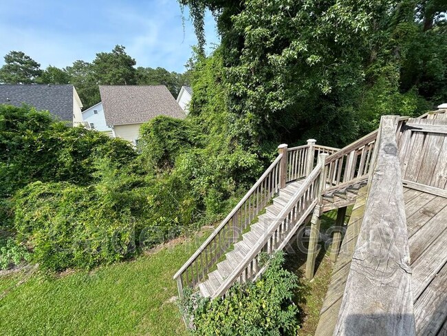 Building Photo - 4619 McClelland Dr