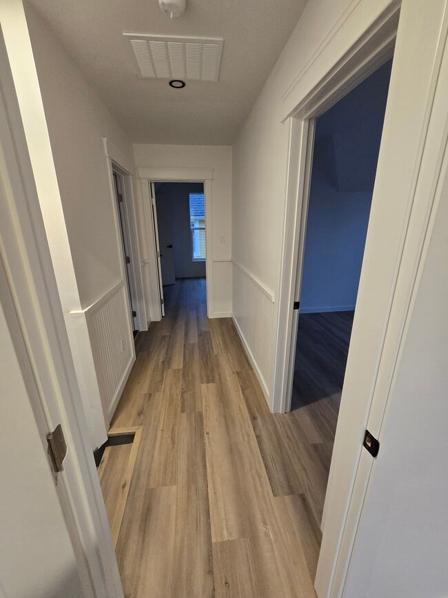 Building Photo - 515 Irving St