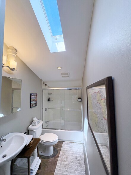 Building Photo - 247 Savin Hill Ave