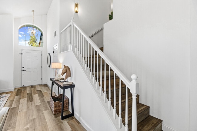 Building Photo - 2559 Du Bois Dr