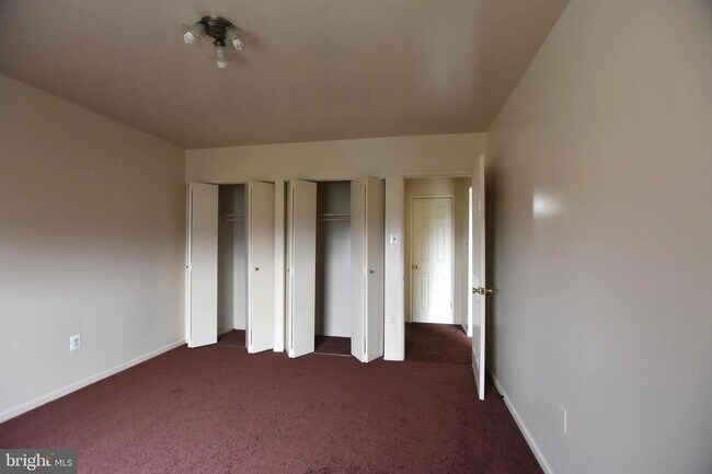 Building Photo - Spacious One Bedroom/One Bathroom Apartment in Montpelier Village with Panoramic Balcony Views wi...