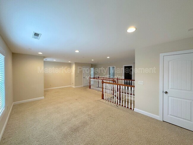 Building Photo - 906 Keaton Ridge Court