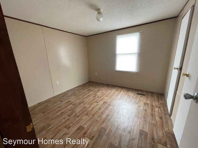 Building Photo - 3 br, 2 bath House - 104 Clawson Drive