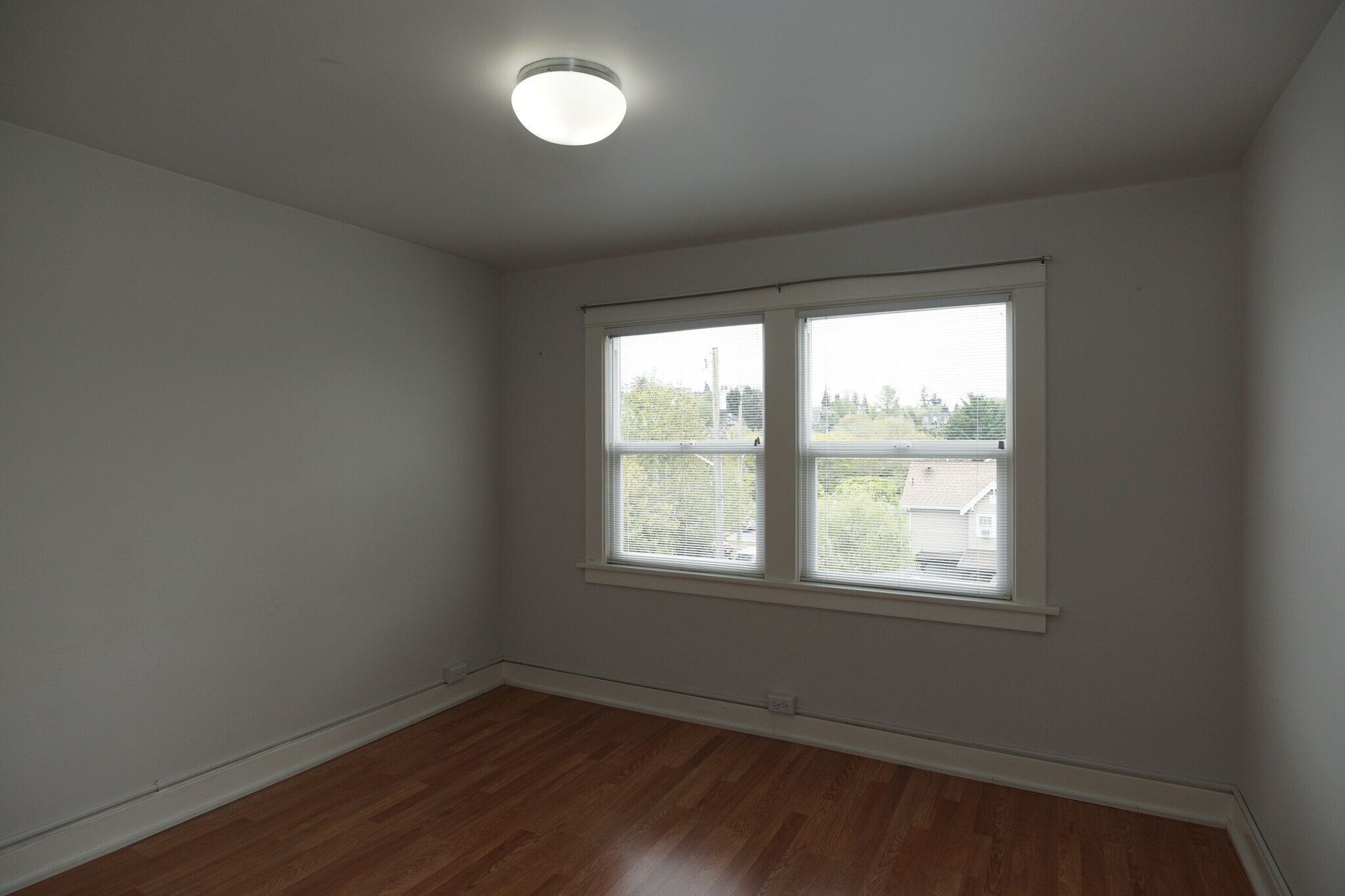 Building Photo - 2731 S Judkins St