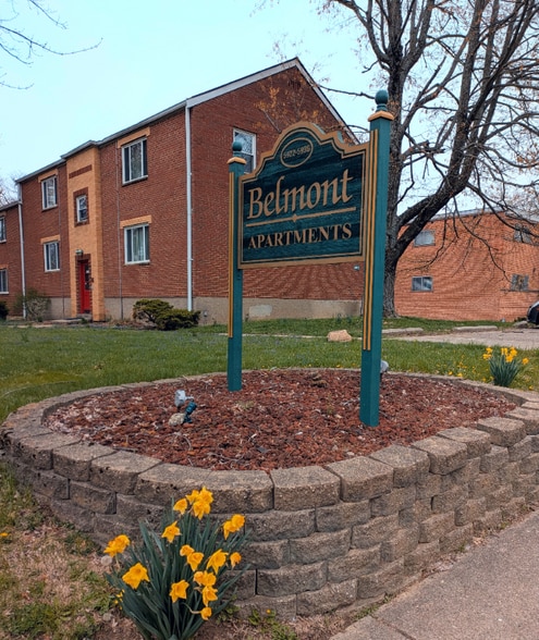 Building Photo - 5932 Belmont Ave