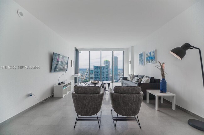 Building Photo - 68 SE 6th St