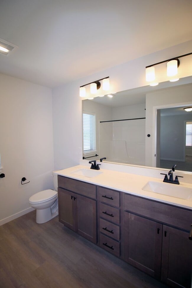 Building Photo - 2324 Lovie Ln