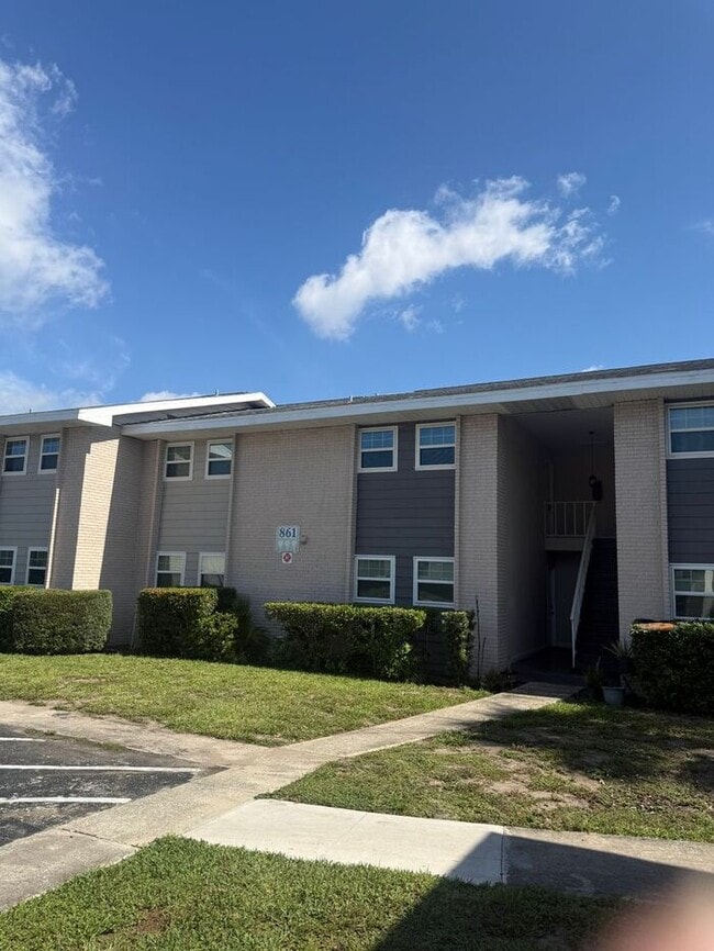 Building Photo - Spacious Condo in Las Palmas @ Sand Lake in Orlando