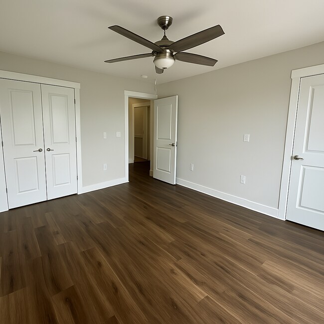 Building Photo - The Hills Townhomes 301-310