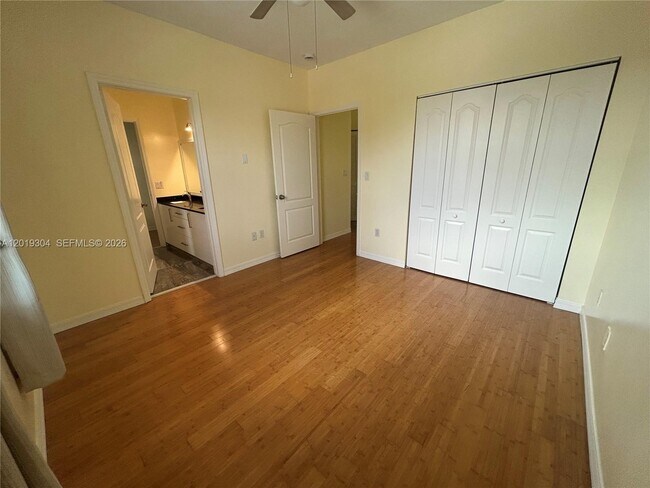 Building Photo - 254 Riverwalk Cir