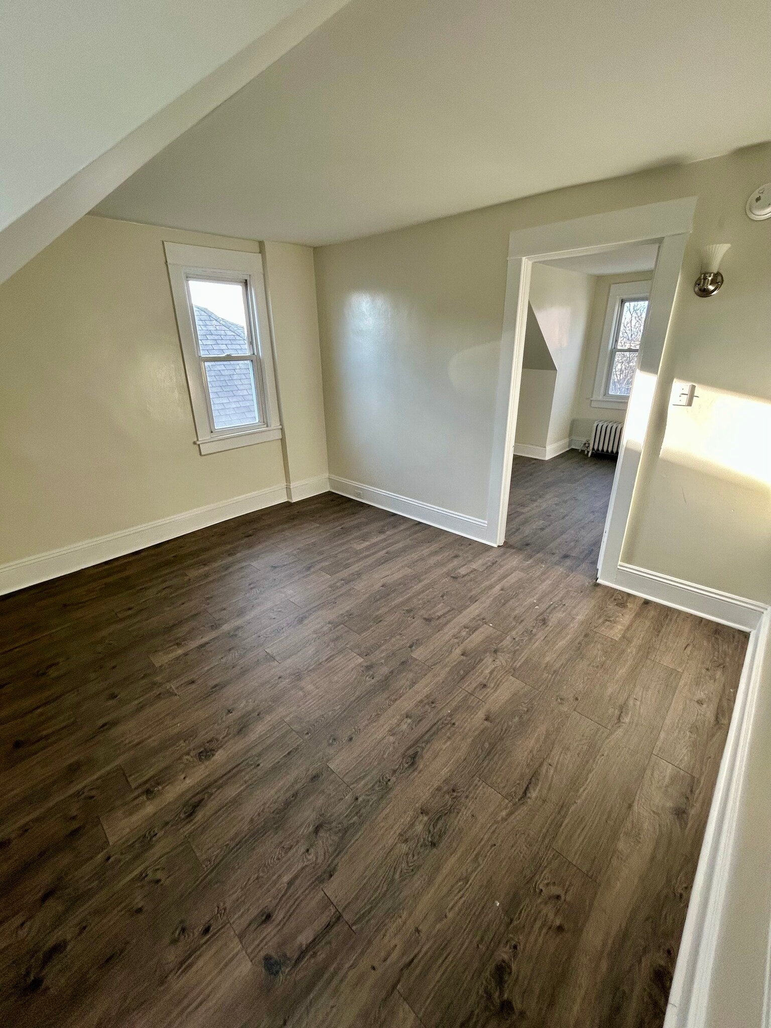 Building Photo - 2246 Birch St