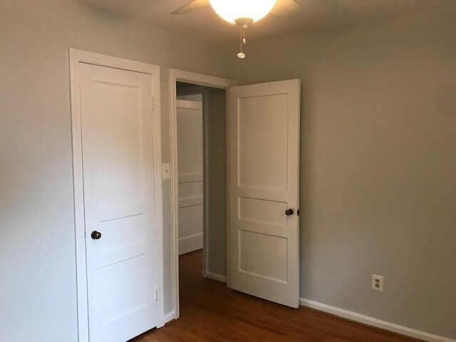 Building Photo - 5867 Edgehill Dr