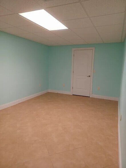 Building Photo - 167 Pier Point Dr