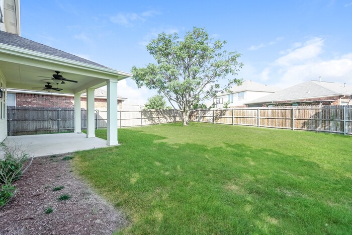 Building Photo - 9865 Gallatin Ln
