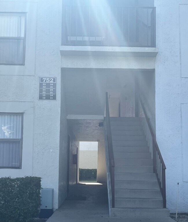 Building Photo - Move-In Ready Rental near Tanger Outlets!