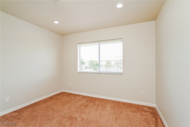 Building Photo - 17570 Cherry Ridge Ln