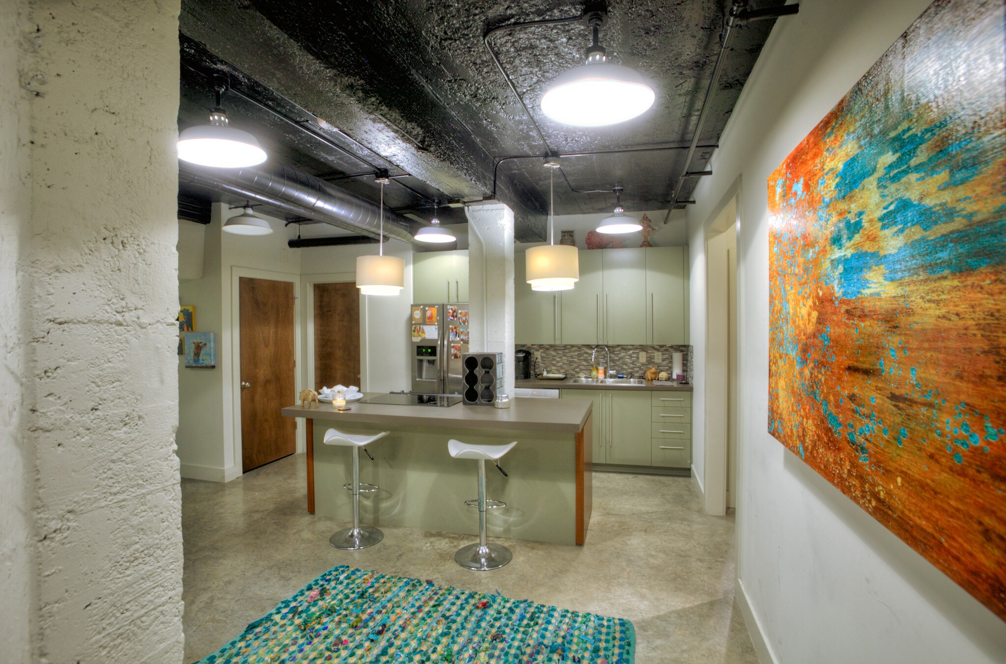 Building Photo - 509 W Spring St