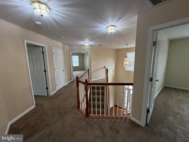 Building Photo - 10106 Garden Valley Ct