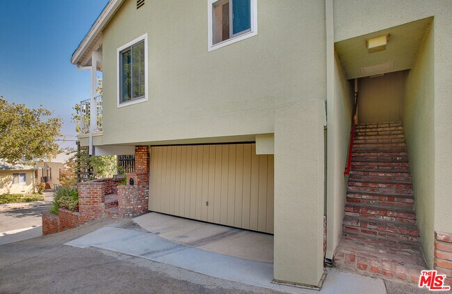 Building Photo - 2534 7th St