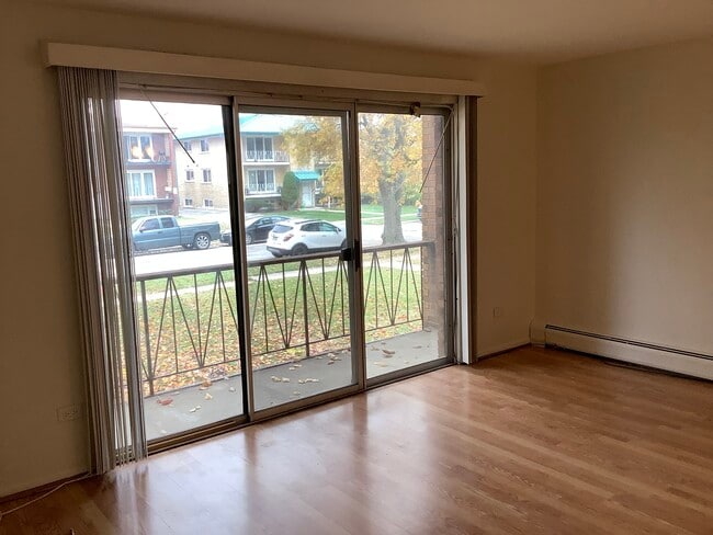 Building Photo - 10402 Moody Ave