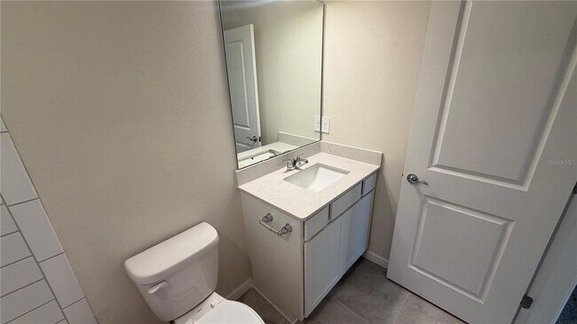 Building Photo - 2133 Southbury Dr