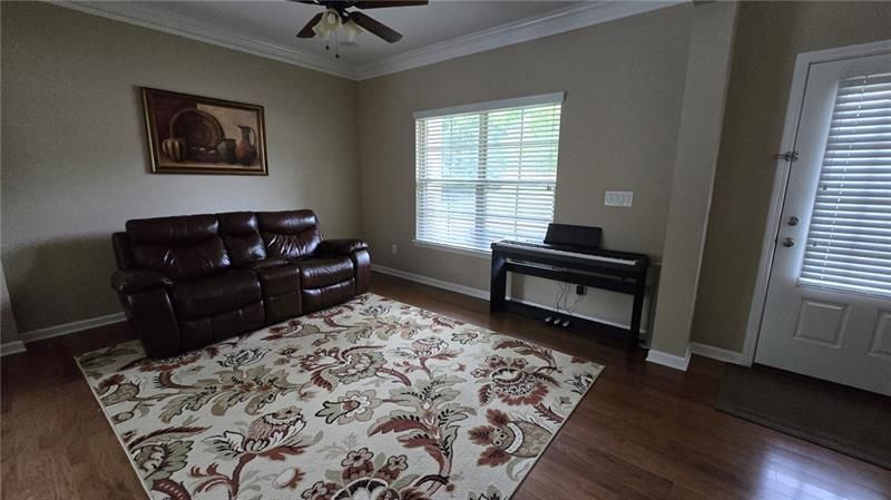 Building Photo - 6860 Rocking Horse Ln