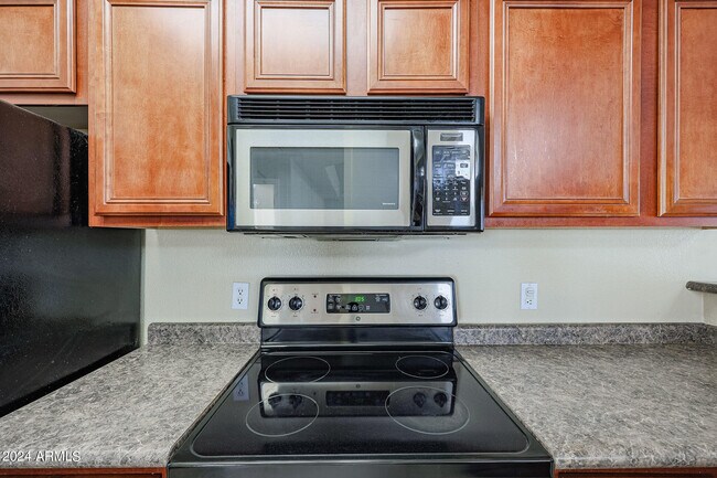 Building Photo - 17017 N 12th St