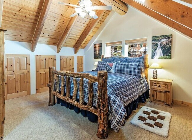 Building Photo - Charming Mountain Home