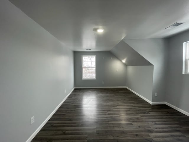 Building Photo - 809 S George Ave