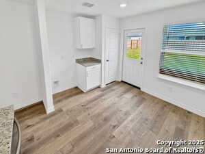 Building Photo - 863 Bluegrass Pt