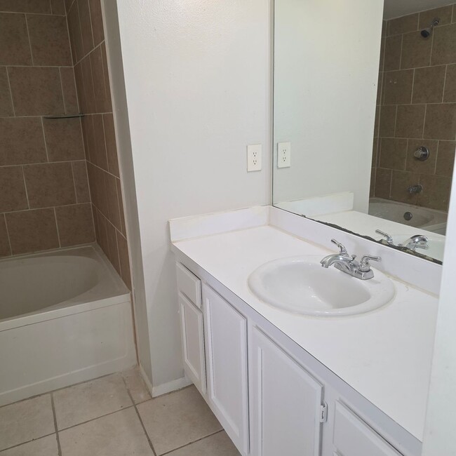 Building Photo - Windsor at Sabal Walk 2/1