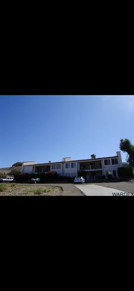 Building Photo - 1690 E Marble Canyon Dr