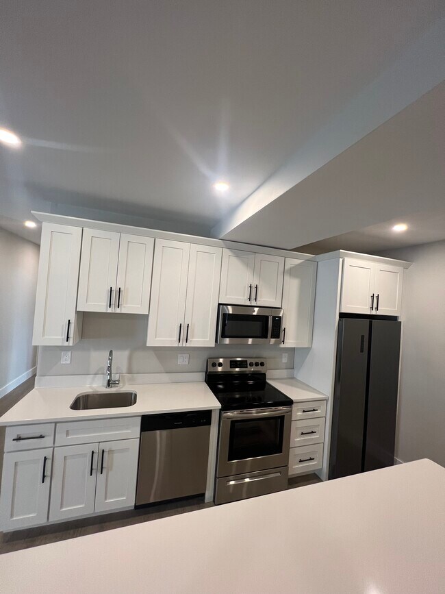 Primary Photo - 133 Harrishof St