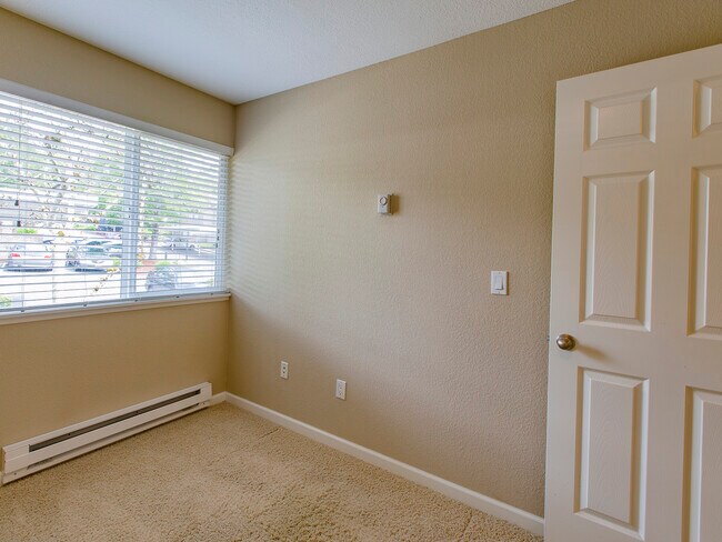 Building Photo - 9455 SW 146th Terrace
