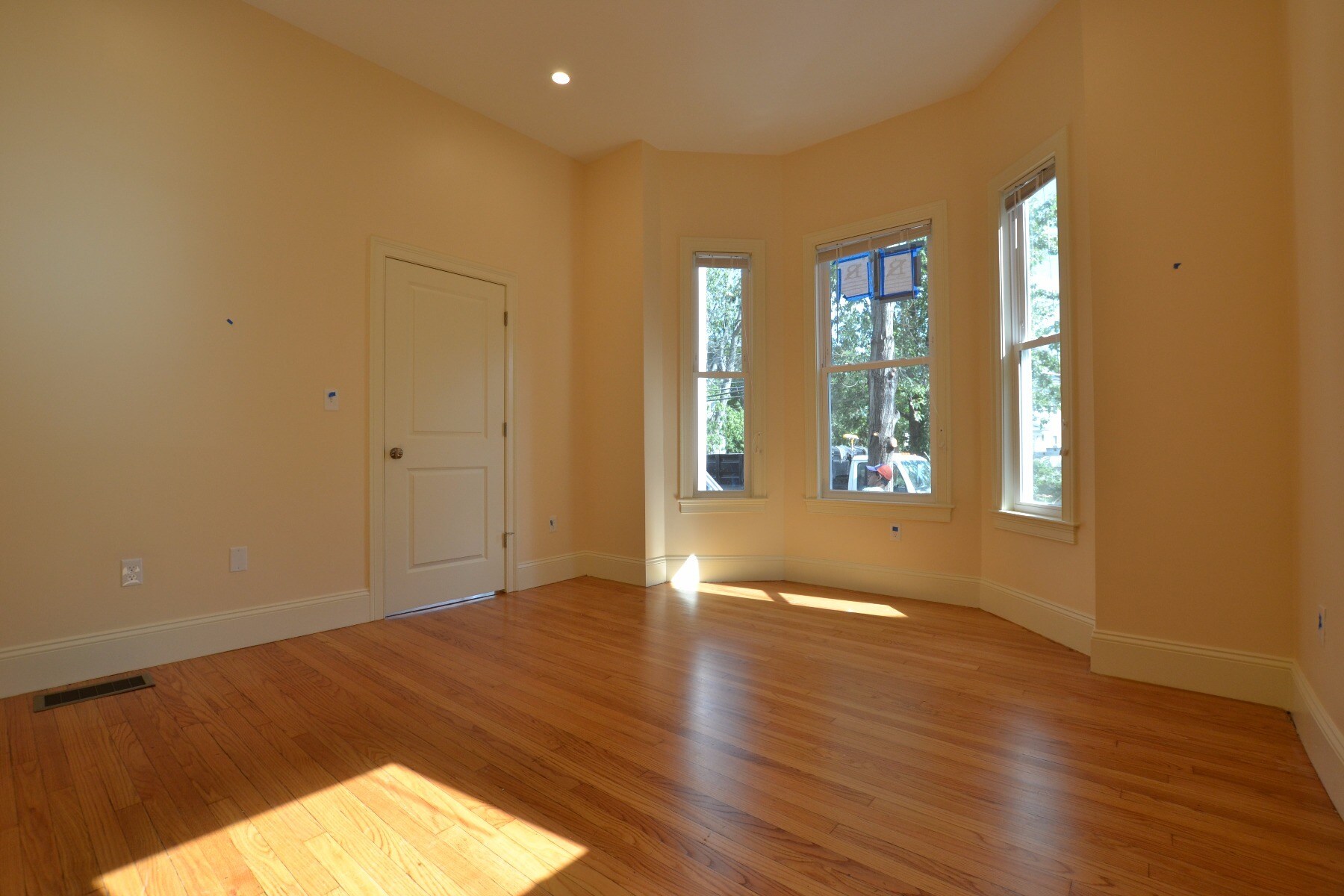 Building Photo - 9 Griggs Pl