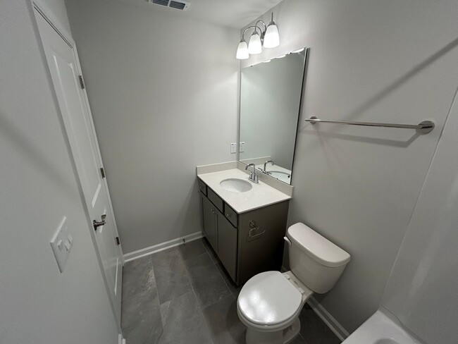 Building Photo - NEW 4 bed/3.5 bath townhome for rent in Apex