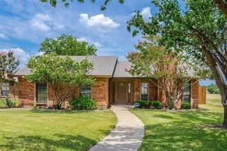 Building Photo - 5264 Pruitt Dr