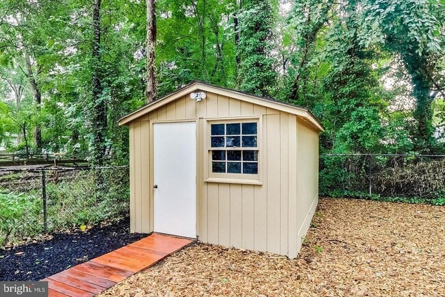 Building Photo - 8530 Monticello Ave