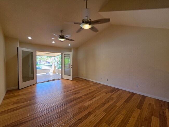 Building Photo - Spacious Home in the Heart of Green Valley