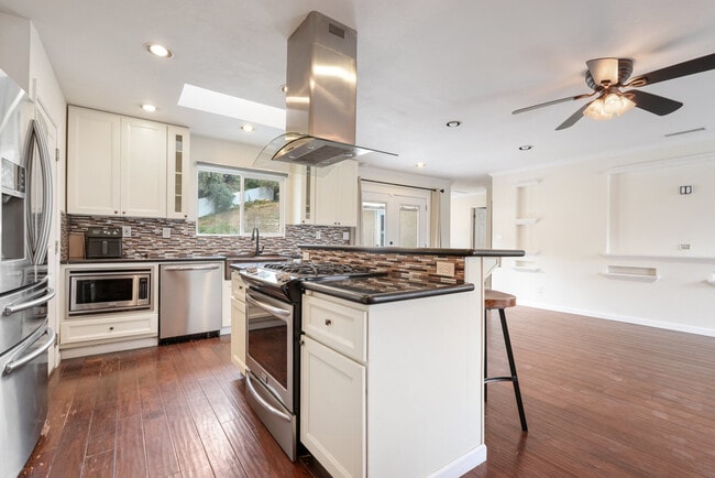 Building Photo - 4741 Allied Rd