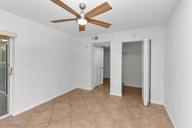Building Photo - 1810 Florida Club Cir