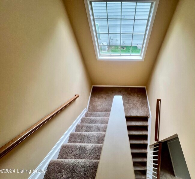 Building Photo - 9210 Eminence Ct