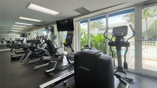 Building Photo - 6051 N Ocean Dr