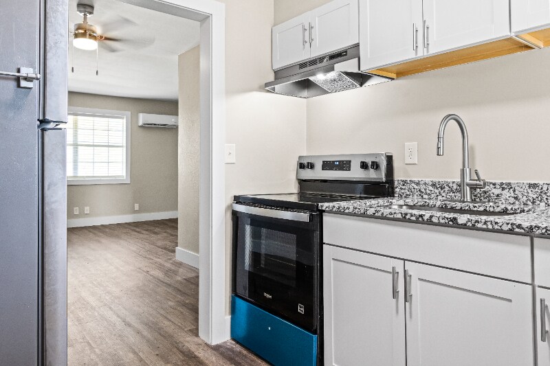 Building Photo - 4460 Old Mission Rd