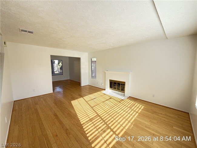 Building Photo - 2817 Crystal Cove Dr