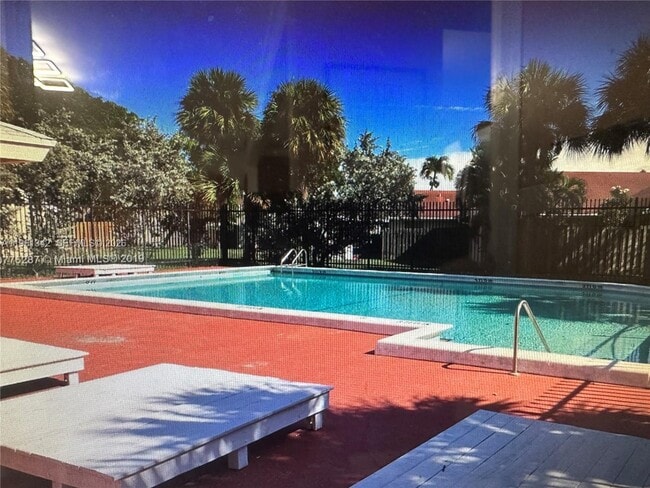 Building Photo - 21343 NE 8th Ct